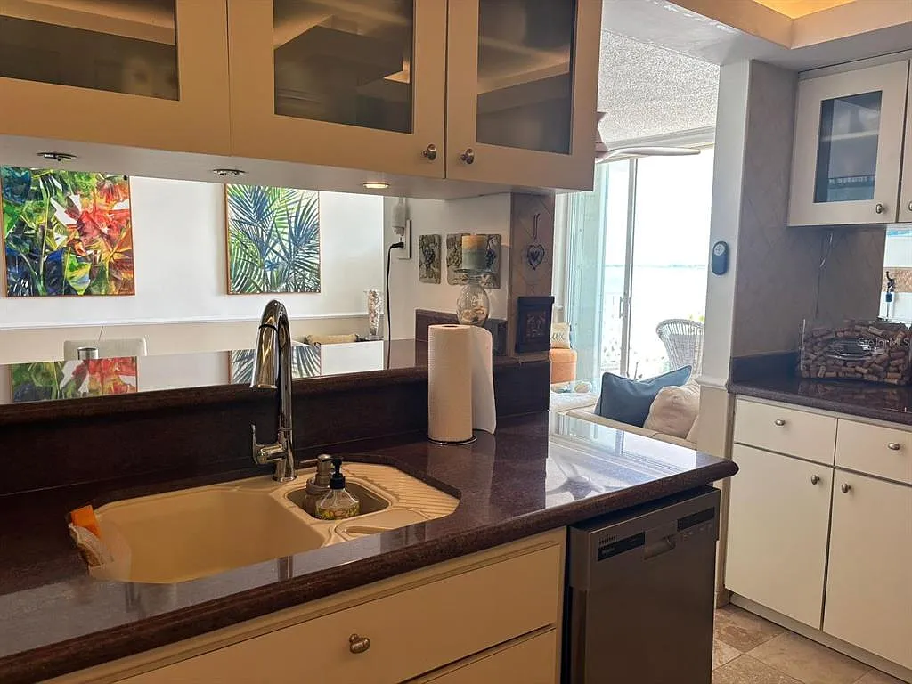 Building Photo - 3409 Avenue Isla Verde #702