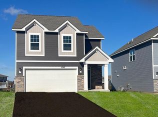 1048 Stone Creek Dr, Jordan, MN 55352