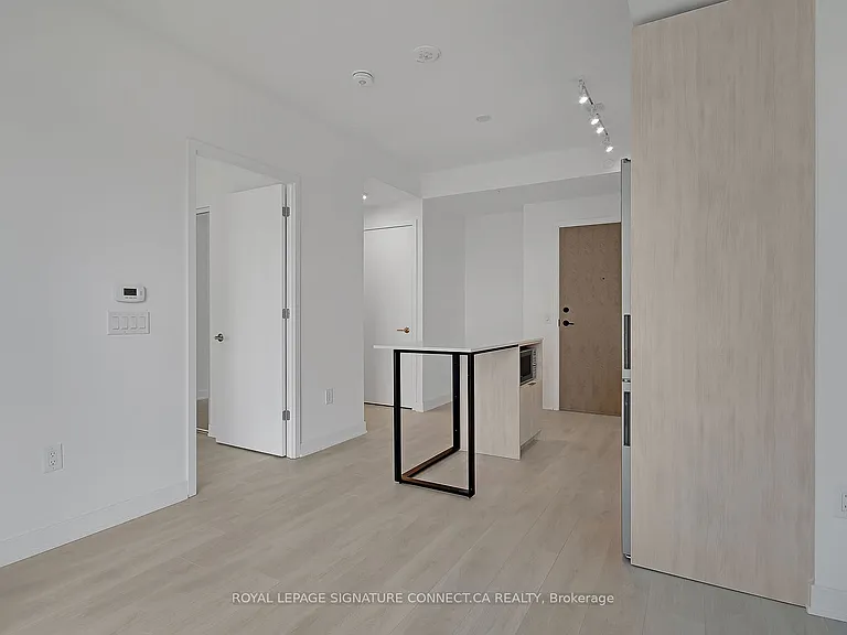 130 River St #909 — Photo 12