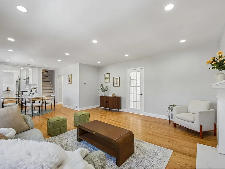 20 Edgar St — Photo 4
