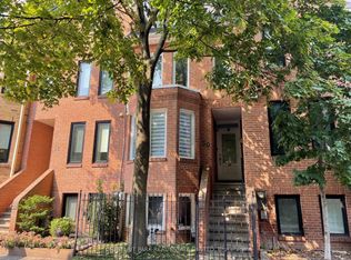 30 Alcorn Ave, Toronto, ON M4V 1E4