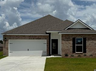 6922 Midway St, Zachary, LA 70791