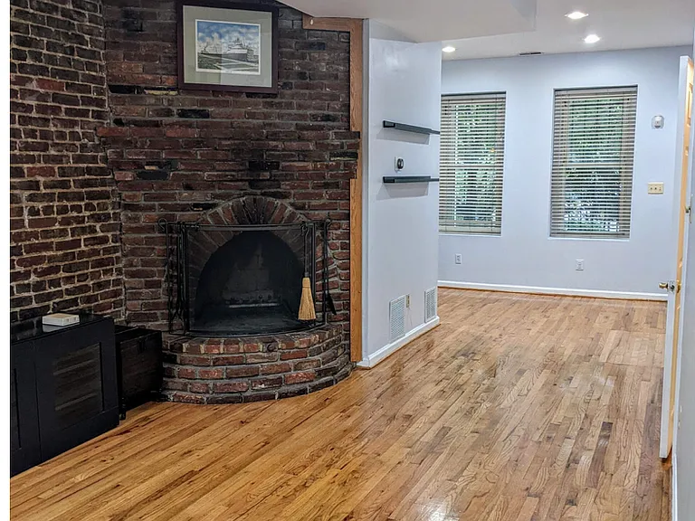 1356 Independence Ave SE — Photo 4
