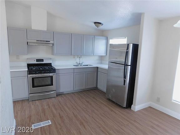 4th image of 4131 Courage Ct
