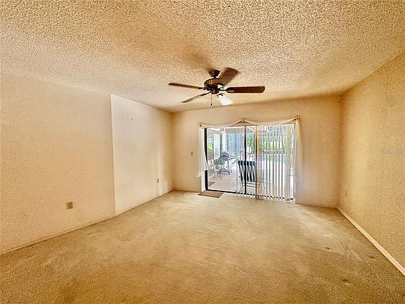 5th image of 262 Santa Rosa Dr