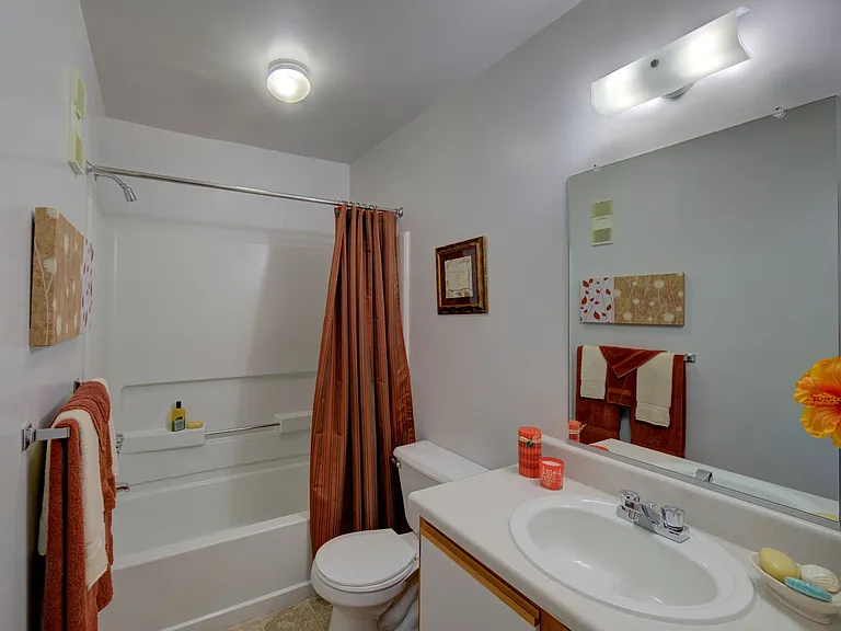 Featherstone Apartments at Kiln Creek — Photo 5
