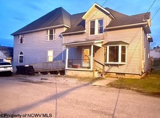 409 Center St, Shinnston, WV 26431