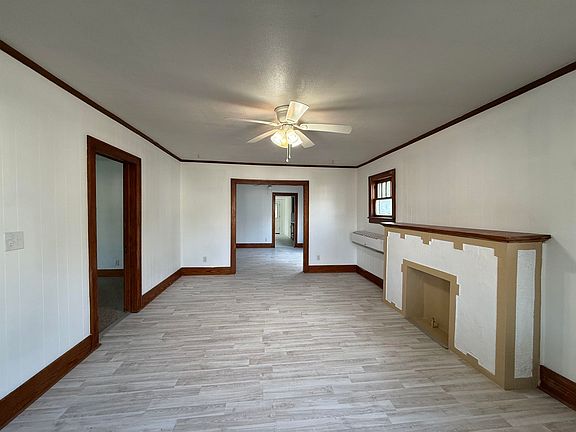 4th image of 572 N Davis St