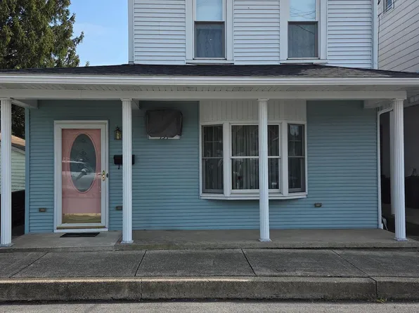 454 S 2nd St, Lykens, PA 17048