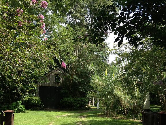 4th image of 1696 N 10th Ave