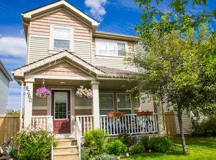 8360 Ellis Cres NW, Edmonton, AB T6M 0P7