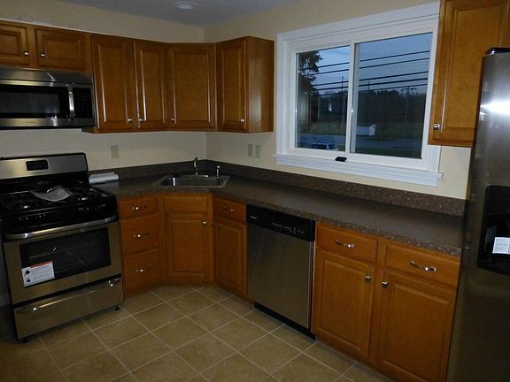Remodeled kitchen - maple cabinets