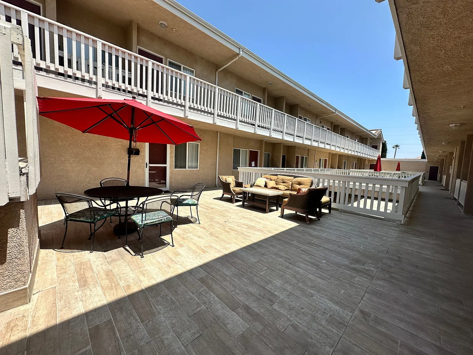 Pacific Oaks LLC — Photo 2