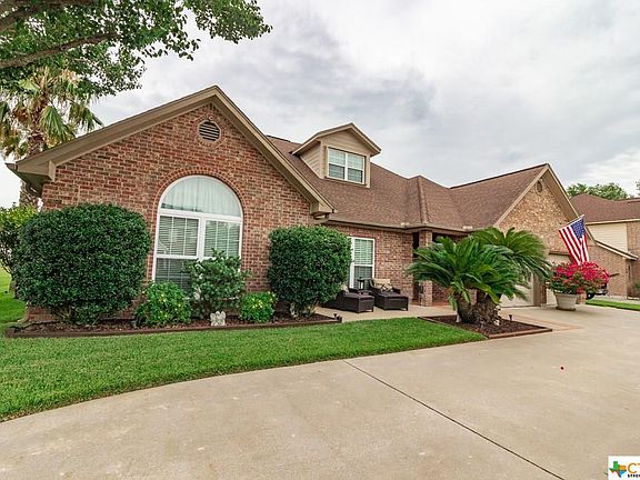 3rd image of 516 Colony Creek Dr