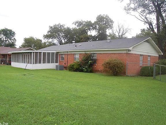 2nd image of 431 Pecan Park