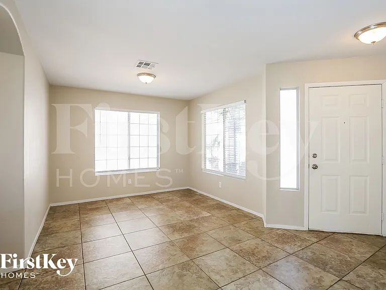 8008 Revolver Ave — Photo 7