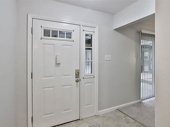 5th image of 1057 Cedargate Dr