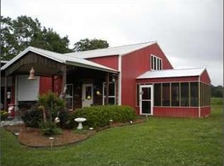 136 Brookridge Ln, Canton, MS 39046