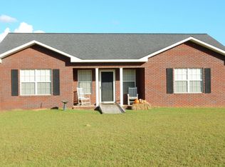 4068 Smokey Rd, Cottondale, FL 32431