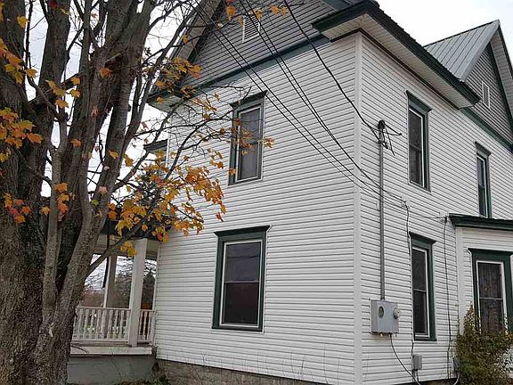 2nd image of 121 Church St #123