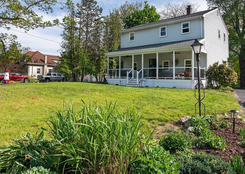 89 Chestnut St, Seekonk, MA 02771 Zillow