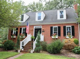 2024 Forest Dr, Waynesboro, VA 22980