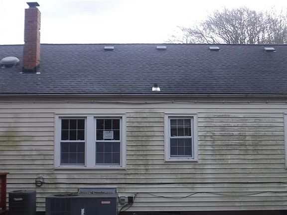2nd image of 3855 Giles Cir