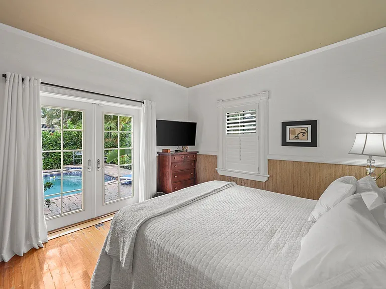 605 Sunset Rd — Photo 28