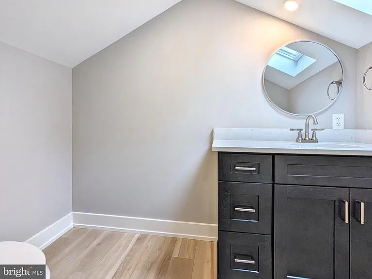 26B Kittery Ct #B — Photo 14