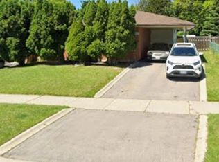 2141 Meadowbrook Rd, Burlington, ON L7P2A6