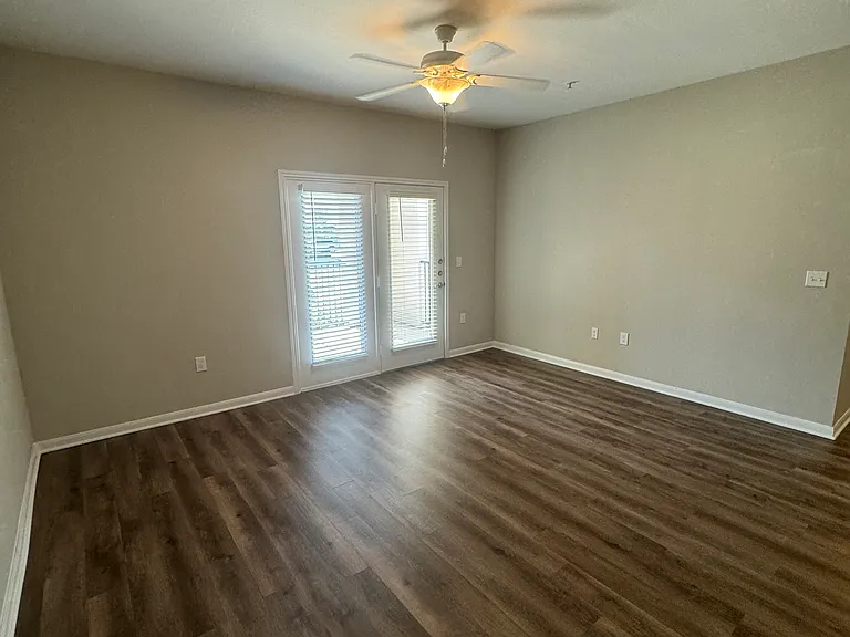472 Houston Ridge Dr #813 — Photo 3