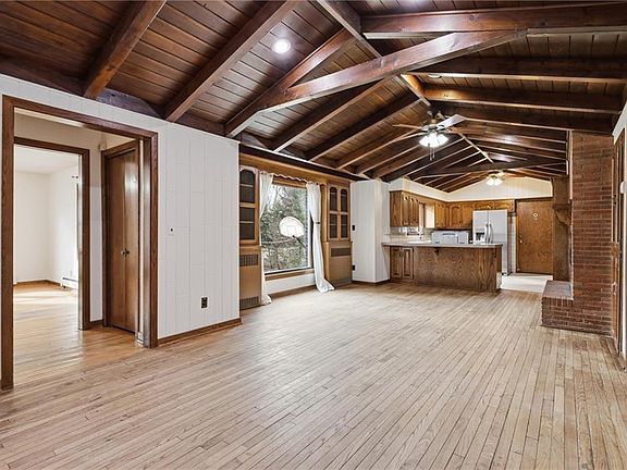 4th image of 9622 Sagamore Rd