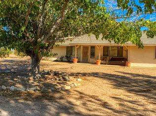 10030 Nielson Rd, Oak Hills, CA 92344