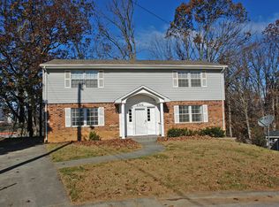 1701 Glendon Rd, Salem, VA 24153