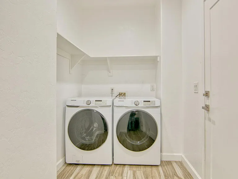 3304 E Elida St — Photo 50