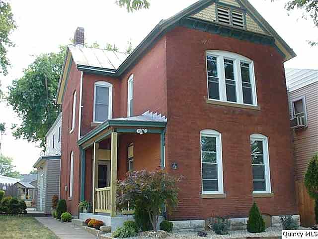 Home for Sale in Quincy, IL $105,500