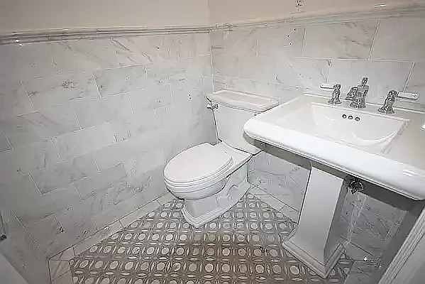 259 Hart St #3 — Photo 15