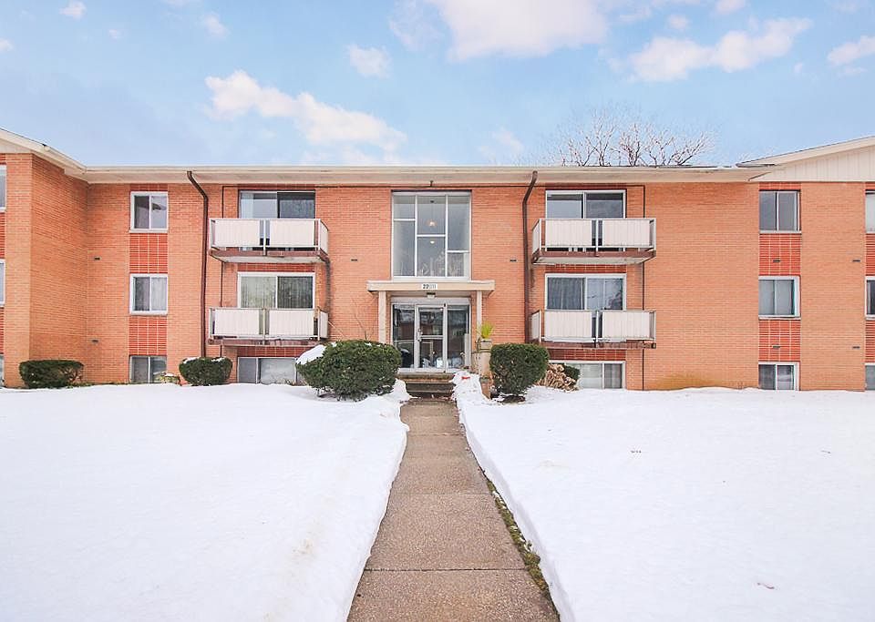 1st image of 22011 River Oaks Dr APT A10