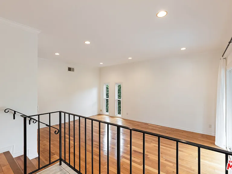 1226 Franklin St #4 — Photo 6
