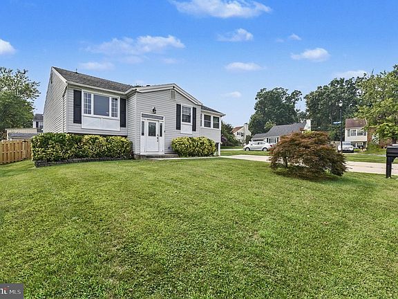 3rd image of 5427 Balistan Rd
