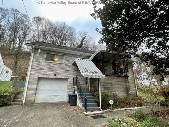 3209 Georges Dr, Saint Albans, WV 25177