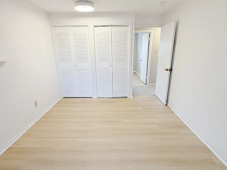 711 Algoma Ave #UPPER LEVEL — Photo 14