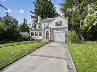 9 Bodwell Ter, Millburn, NJ 07041