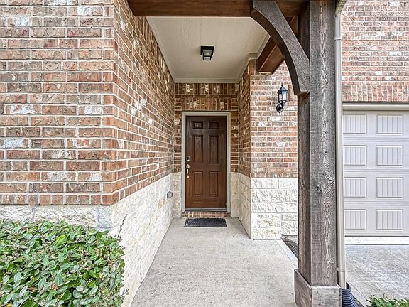 3rd image of 103 Pioneer Canyon Pl