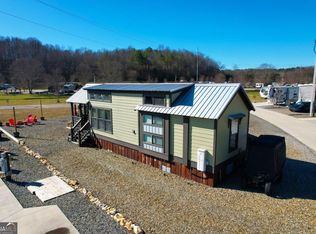 192 Mountain Meadows Dr, Morganton, GA 30560