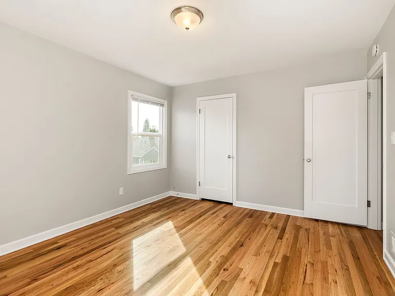 Parkside Apartments — Photo 15