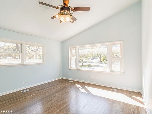 4th image of 925 Noel Dr