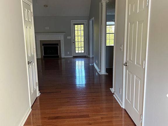 2nd image of 437 Essex Park Cir