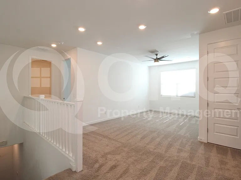 1158 E Sabino Dr — Photo 10