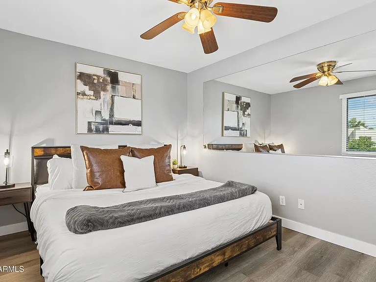 7845 E Valley Vista Dr — Photo 1